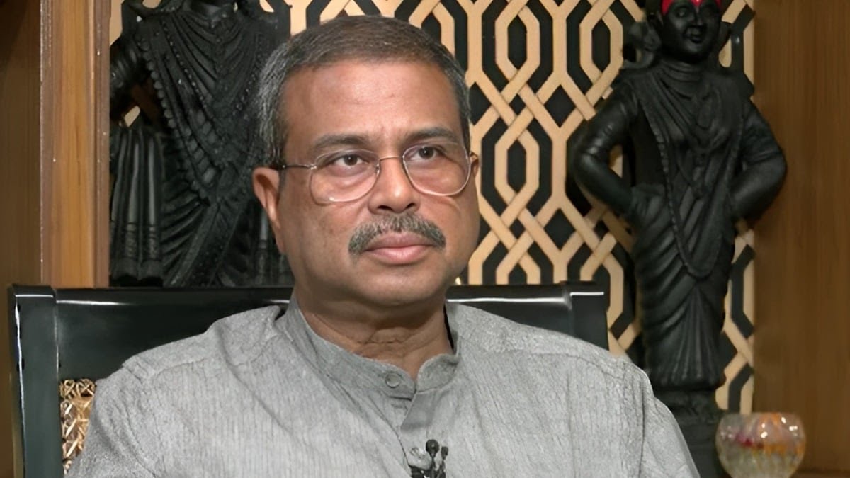 केंद्रीय शिक्षा मंत्री धर्मेंद्र प्रधान ने दिया इस्तीफा; पीएम मोदी को भेजा पत्र, जंतर-मंतर पर छात्र आंदोलन के बाद बड़ा फैसला